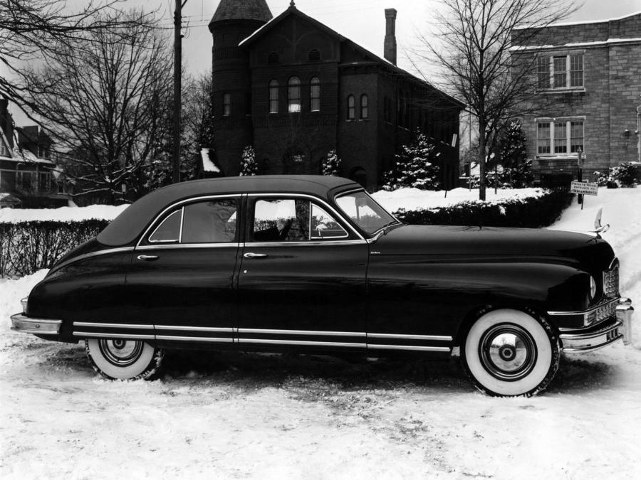  Packard Custom Eight 6-Passenger Sedan by Derham (2206) 1948 года  (фото 1 из 1)